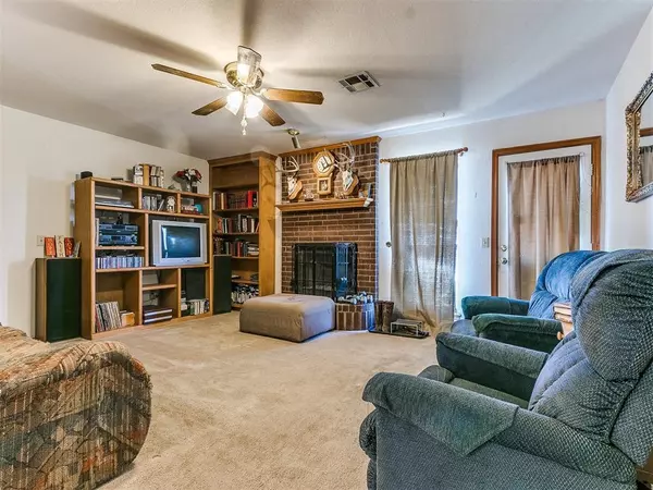 204 N Frisco, Tuttle, OK 73089