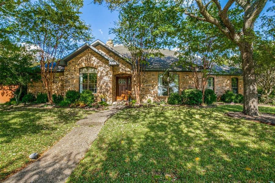 7347 Williamswood Drive, Dallas, TX 75252