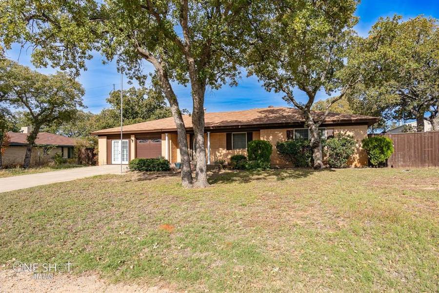 2310 Castle Drive, Clyde, TX 79510