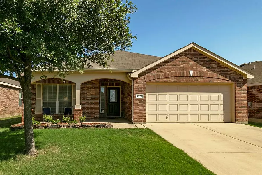 6225 Chalk Hollow Drive, Fort Worth, TX 76179