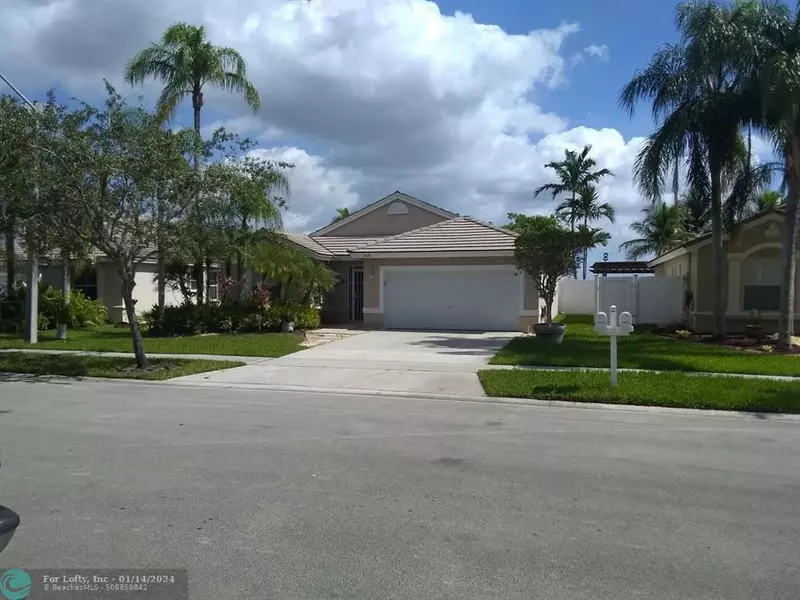 2437 NW 195th Ave, Pembroke Pines, FL 33029