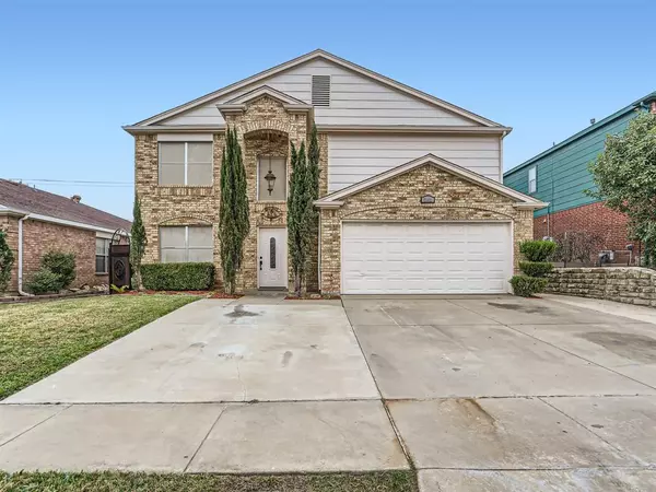 7002 Bridlewood Drive,  Arlington,  TX 76002