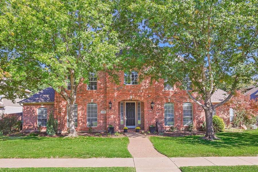 3328 Lexington Avenue, Grapevine, TX 76051