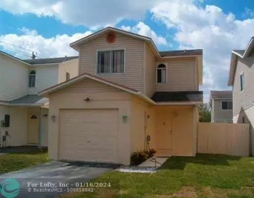 5502 NW 22nd St, Lauderhill, FL 33313