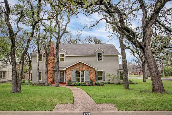 3700 Cresthaven Terrace, Fort Worth, TX 76107