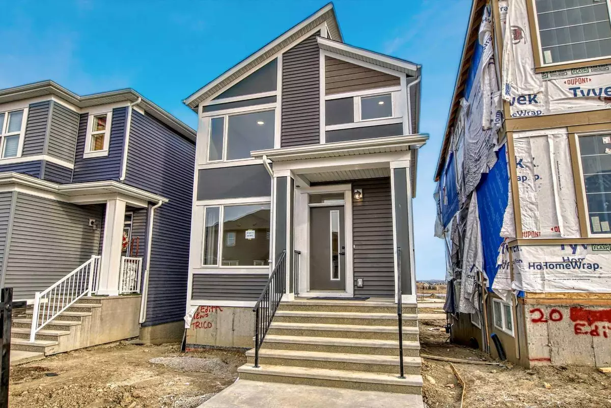 Calgary, AB T3R 1S6,24 Edith Mews NW