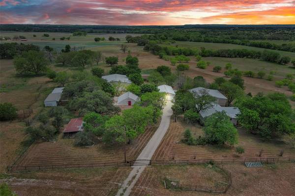 710 County Road 627, Hamilton, TX 76531