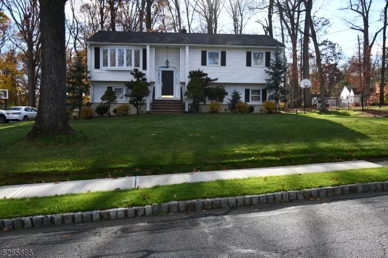 Denville Twp., NJ 07834,6 Arlington Dr