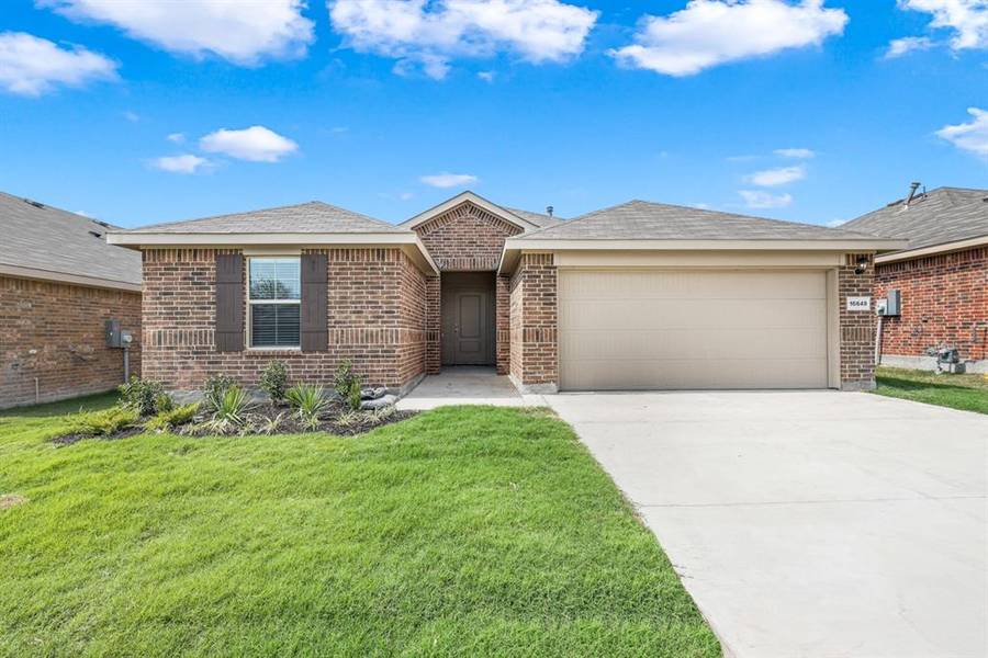 8213 COFFEE SPRINGS Drive, Fort Worth, TX 76131