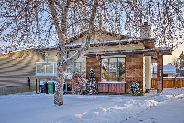 Calgary, AB T3K 1B8,171 Berwick WAY NW