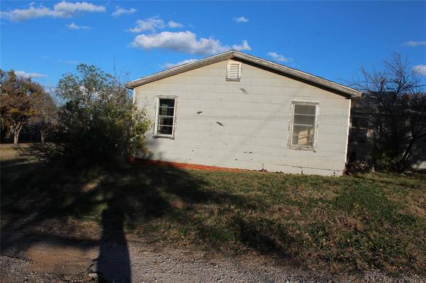 1511 Mancill/Caldwell, Cisco, TX 76437