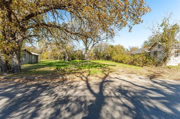 1709 W Groesbeck Street, Stephenville, TX 76401