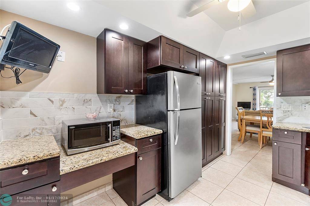 Coral Springs, FL 33065,3535 Broken Woods Dr #102