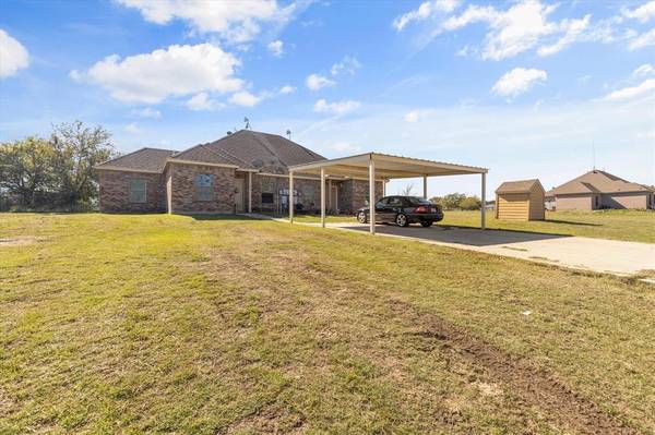 109 Lindas Creek Lane,  Weatherford,  TX 76088