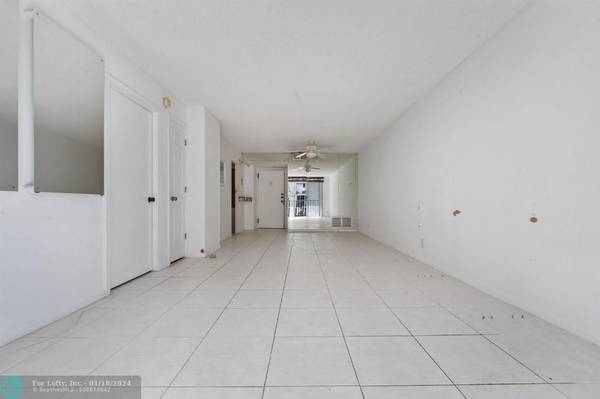 Pompano Beach, FL 33062,101 Briny Ave  #2206