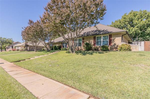 Bedford, TX 76021,1109 Clear View Drive