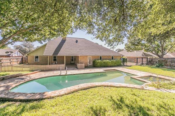 Bedford, TX 76021,1109 Clear View Drive