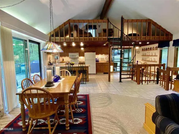 Galena, IL 61036,310 W Wachter Road