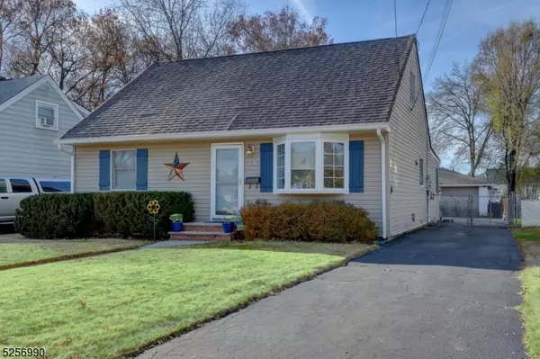 28 Central Ave, Pompton Lakes Boro, NJ 07442