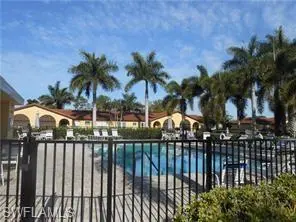 1086 Forest Lakes DR 9203, Naples, FL 34105