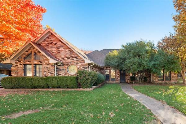 500 Lincoln Drive, Arlington, TX 76006