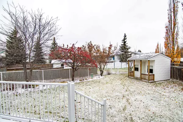 Sylvan Lake, AB T4S 1G1,10 Willow Springs CRES