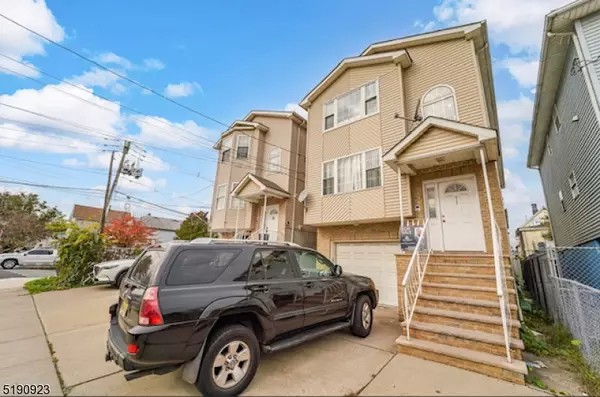 71 S 2Nd St, Elizabeth City, NJ 07206