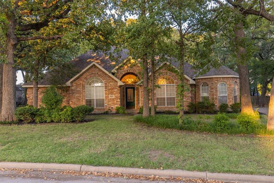 9803 Hunters Run Street, Greenville, TX 75402