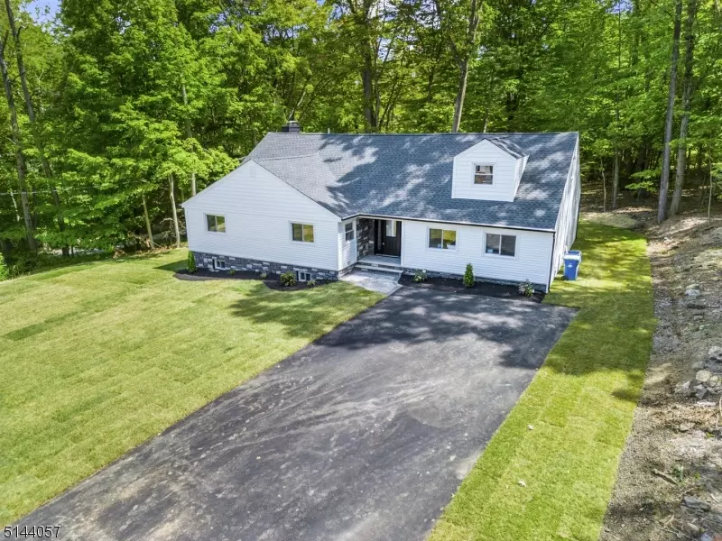 Bernardsville Boro, NJ 07924,17 Olcott Ln