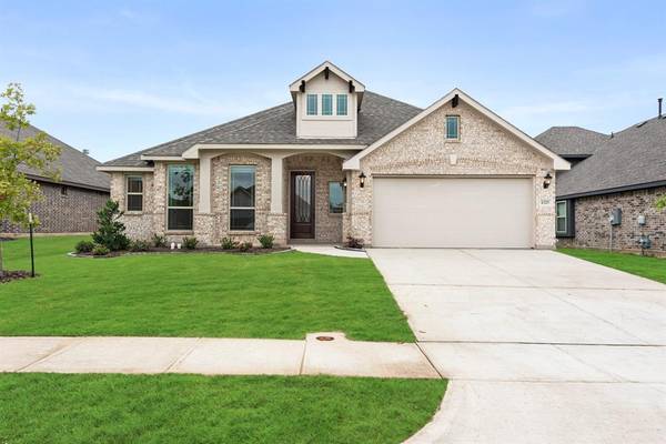 1325 Fox Glen Trail, Crowley, TX 76036