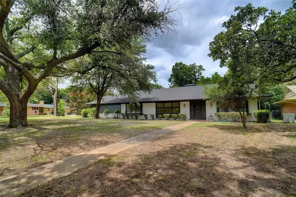 Denison, TX 75020,1531 Heron W