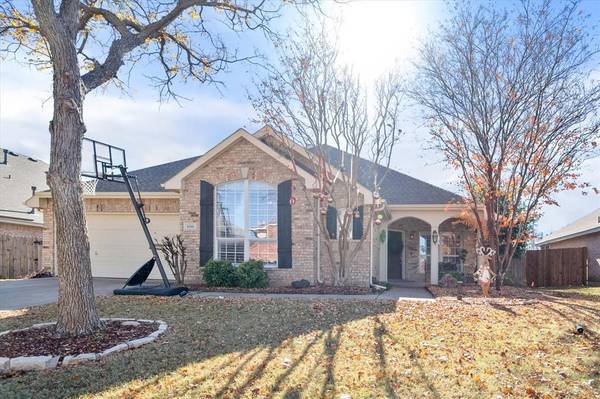 4008 Orchid Lane, Mansfield, TX 76063