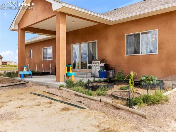 Pueblo West, CO 81007,1207 W De La Vista CT