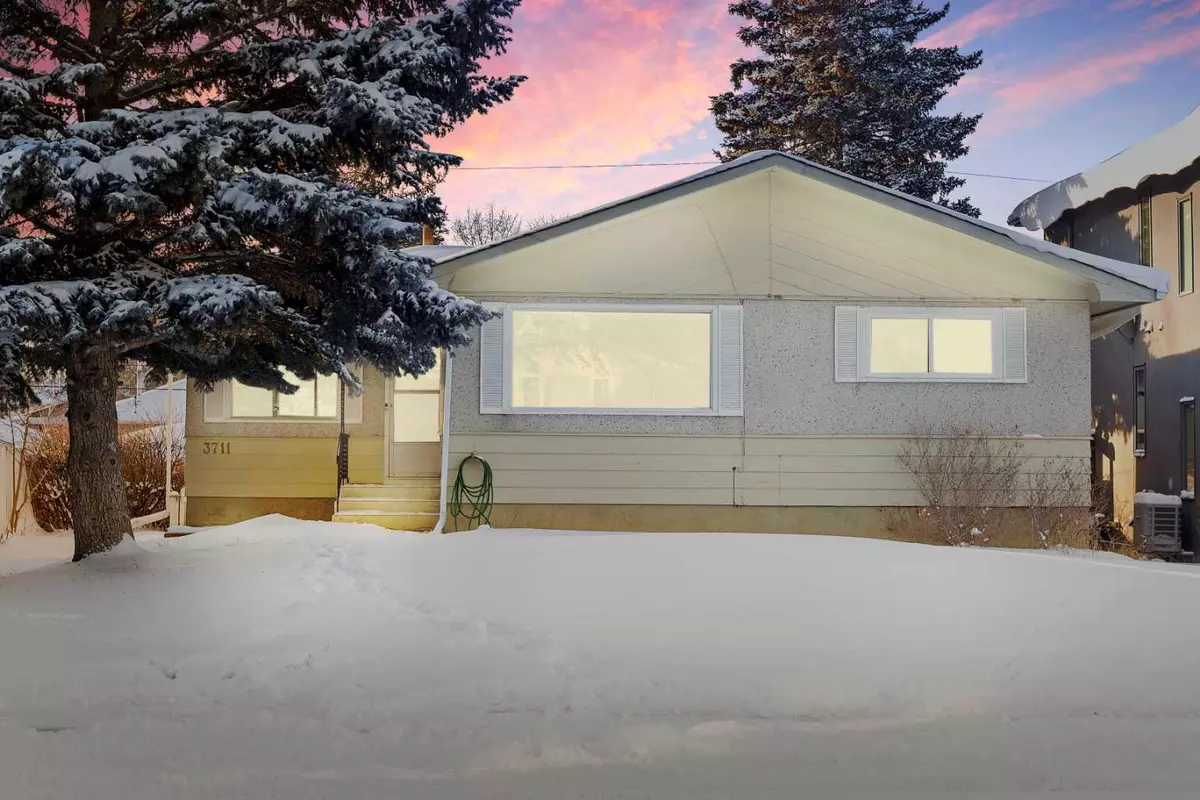 Calgary, AB T3E3L6,3711 41 ST SW