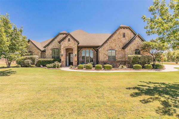 14200 Lucille Drive, Newark, TX 76071