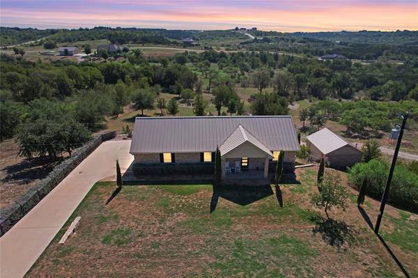 1656 Sawtooth Mountain Road, Graford, TX 76449