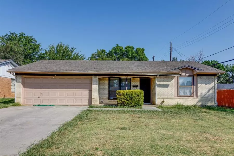 2505 Ridgewood Street, Irving, TX 75062