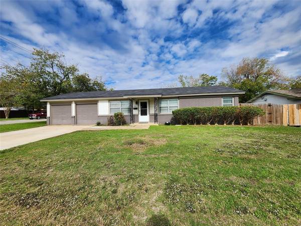 5301 Stanley Keller Road, Haltom City, TX 76117