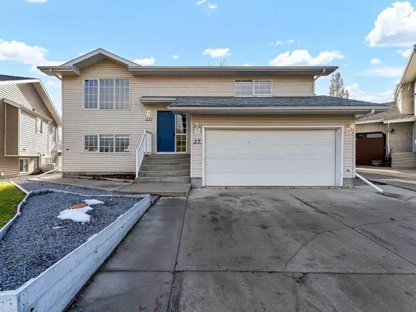 Brooks, AB T1R 0M2,27 Parkland Close E