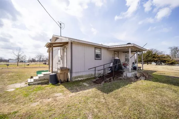 Point, TX 75472,544 Smith Circle