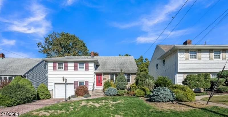 24 Landis Pl, Clifton City, NJ 07013