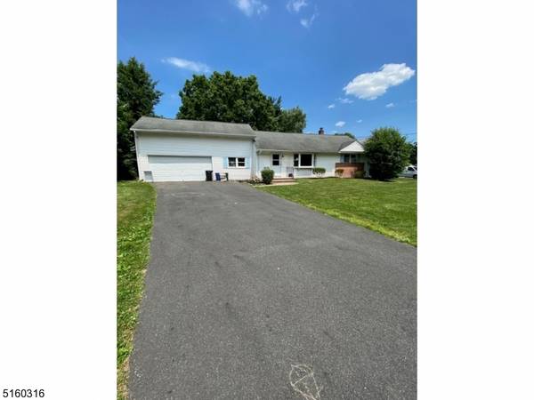 3 Marsha Ter, Parsippany-troy Hills Twp., NJ 07054