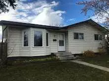 Calgary, AB T2A 4M7,611 Madeira DR NE