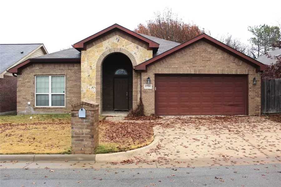 1731 Sully Court, Stephenville, TX 76401