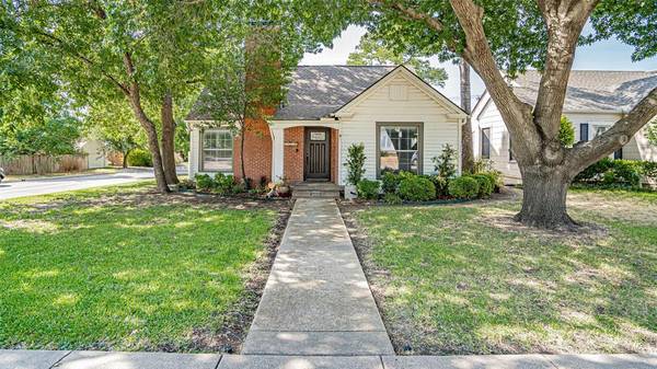 4001 Pershing Avenue, Fort Worth, TX 76107