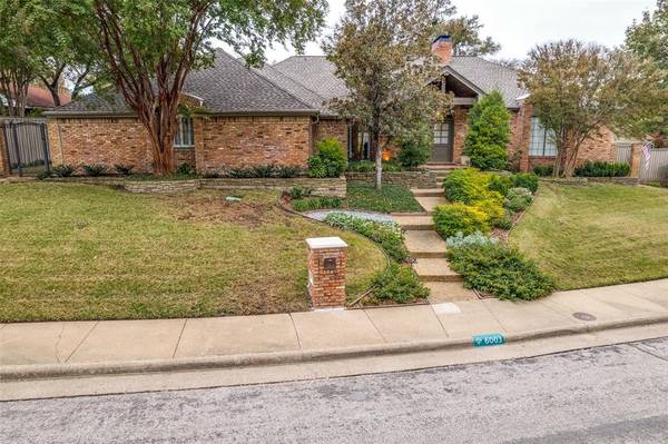 6003 Twin Coves Street,  Dallas,  TX 75248