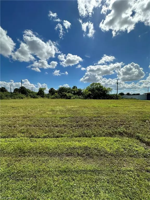 Cape Coral, FL 33909,2314 16th TER