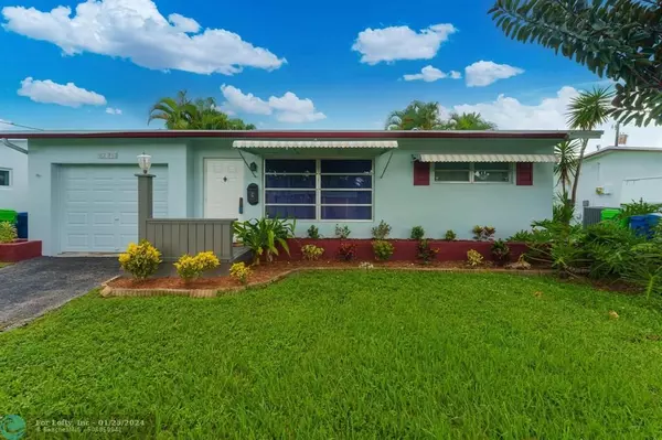 8225 NW 23rd St, Sunrise, FL 33322