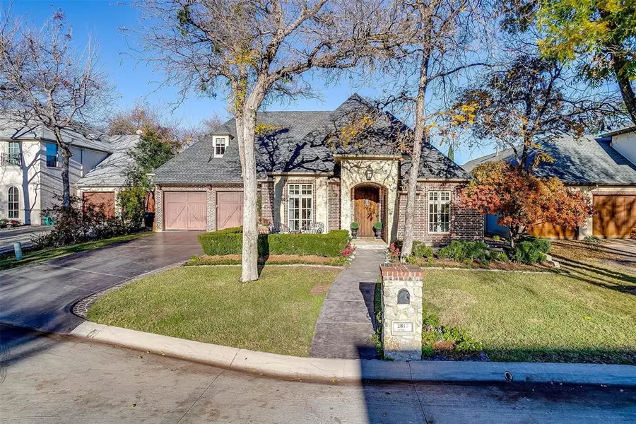 2812 River Forest Drive, Fort Worth, TX 76116