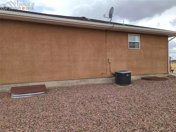 Pueblo West, CO 81007,755 Chaparral DR